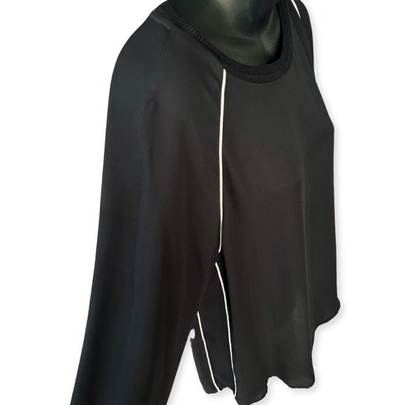 🌸4/$20🌸 Black Raglan Tuxedo Look Crewneck Blouse - Picture 1 of 9